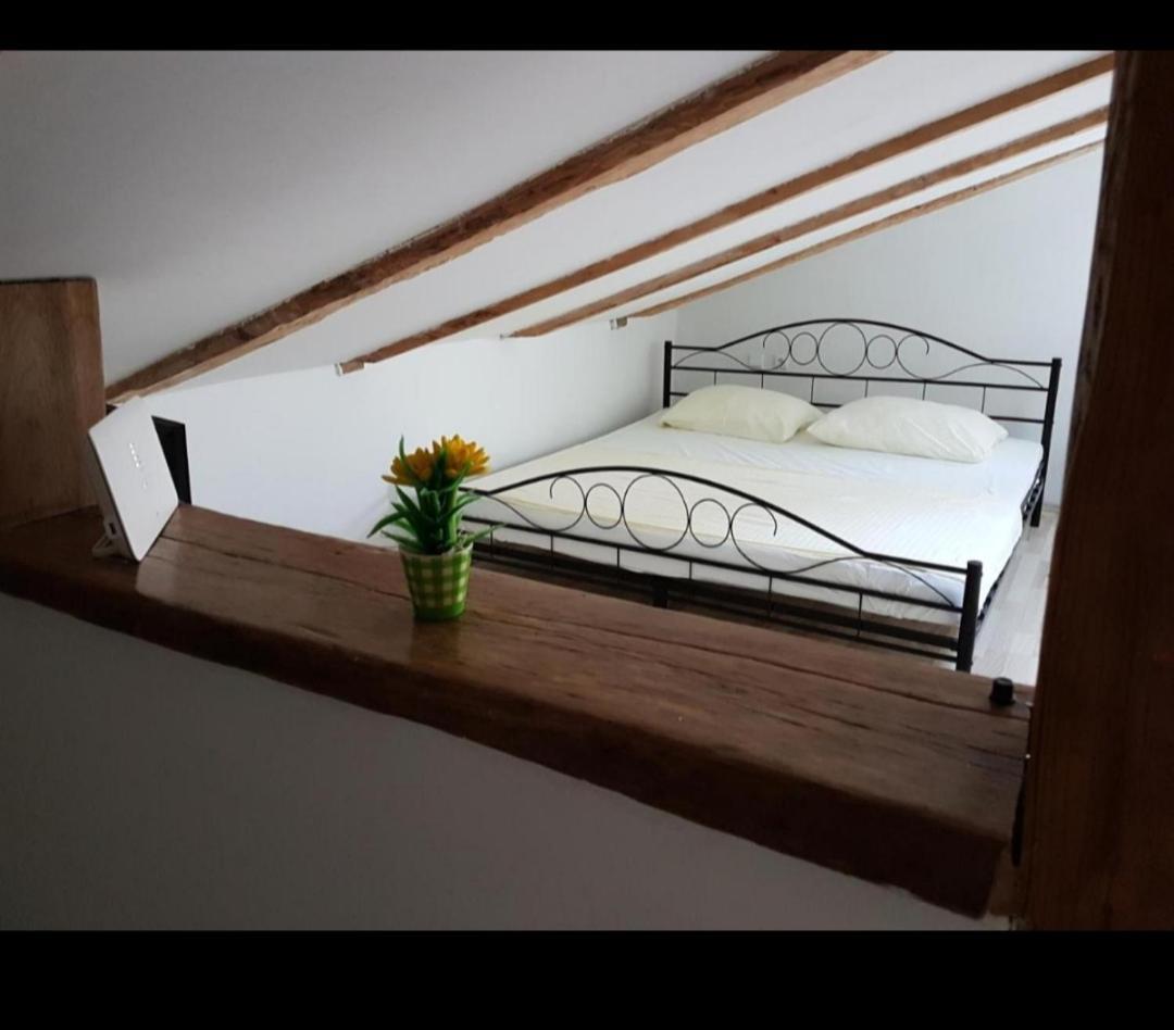 Apartment Ivana Krk Town Buitenkant foto